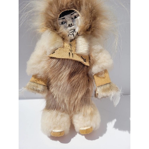 Vintage Ethnic Style Brown Shaman Fur‎ Feathers Handmade Souvenir Doll - Picture 4 of 6